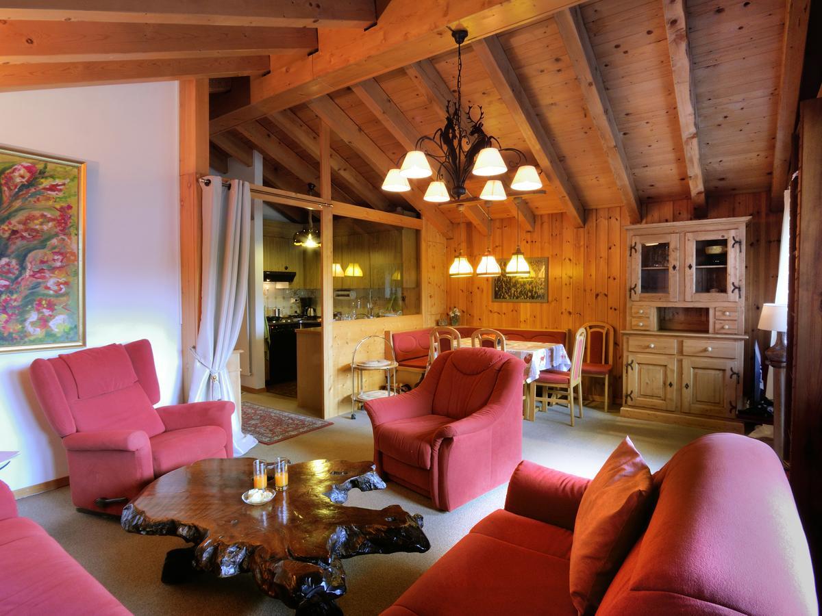 Cosy 3.5 Piece A Taesch Apartment ภายนอก รูปภาพ